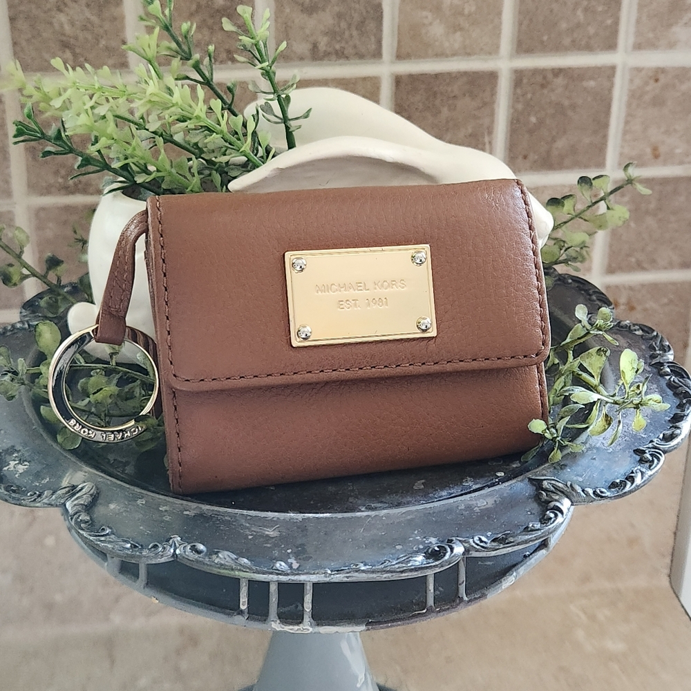 Michael Kors Leather Coin, ID, Keychain Purse
